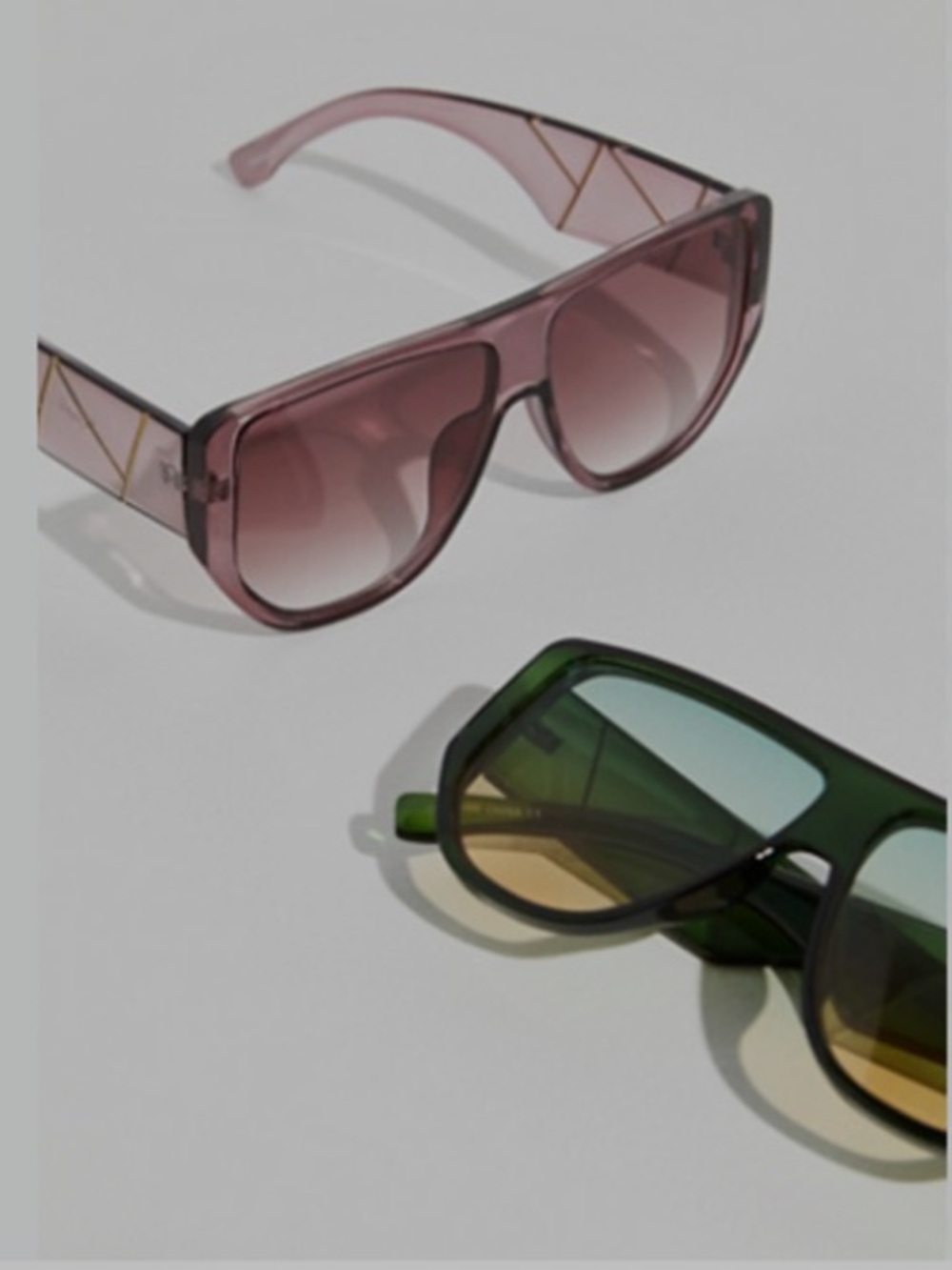 LOOKING FOR Free People Leo Bubble or High Moon Oversized Shield Sunglasses